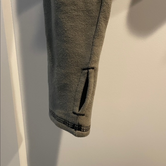 First Place Pullover - Picture 9 of 10